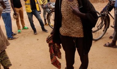 Ruhango : Baratabariza   ufite  ubumuga  bwo  mu mutwe  uhora ataka  ko ahohoterwa n' abamusambanya